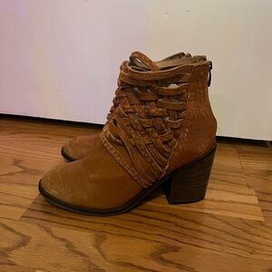Free People ‘Carrera’ Heel Woven Leather Ankle
Bootie Size 39 (Women’s 8 US)